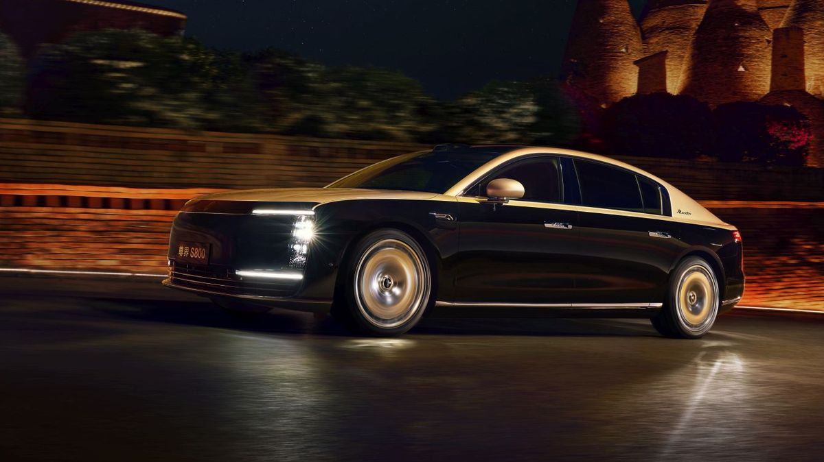 Influencer musí zaplatit milion čínské automobilce, kterou nařkl ze lži