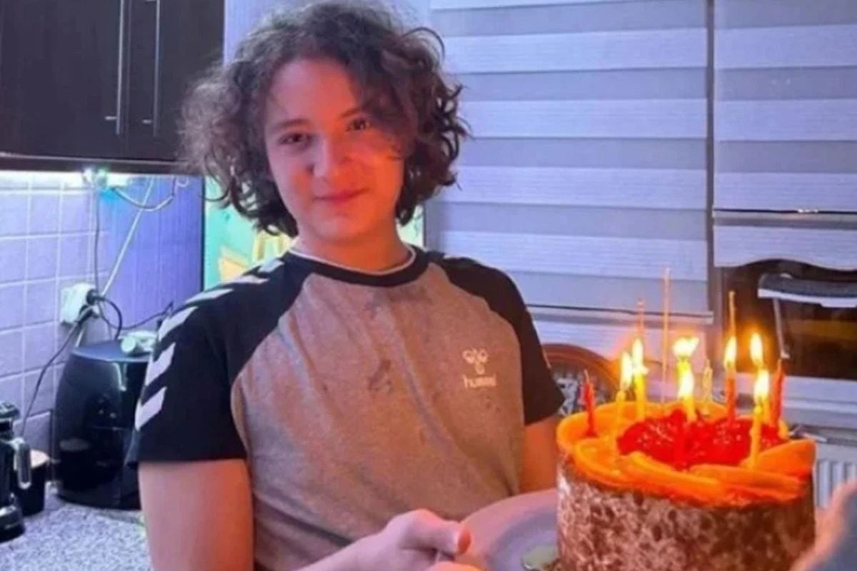 Říkal si školní lovec. Střelec ze školy na jihu Turecka se inspiroval u masového vraha