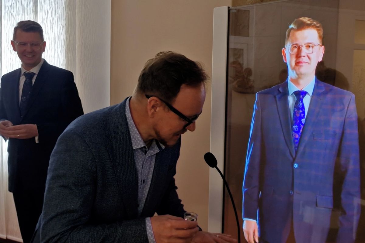 Starosta, který nikdy nespí: Ratiboř jako první v Česku naklonovala vedení obce pomocí AI