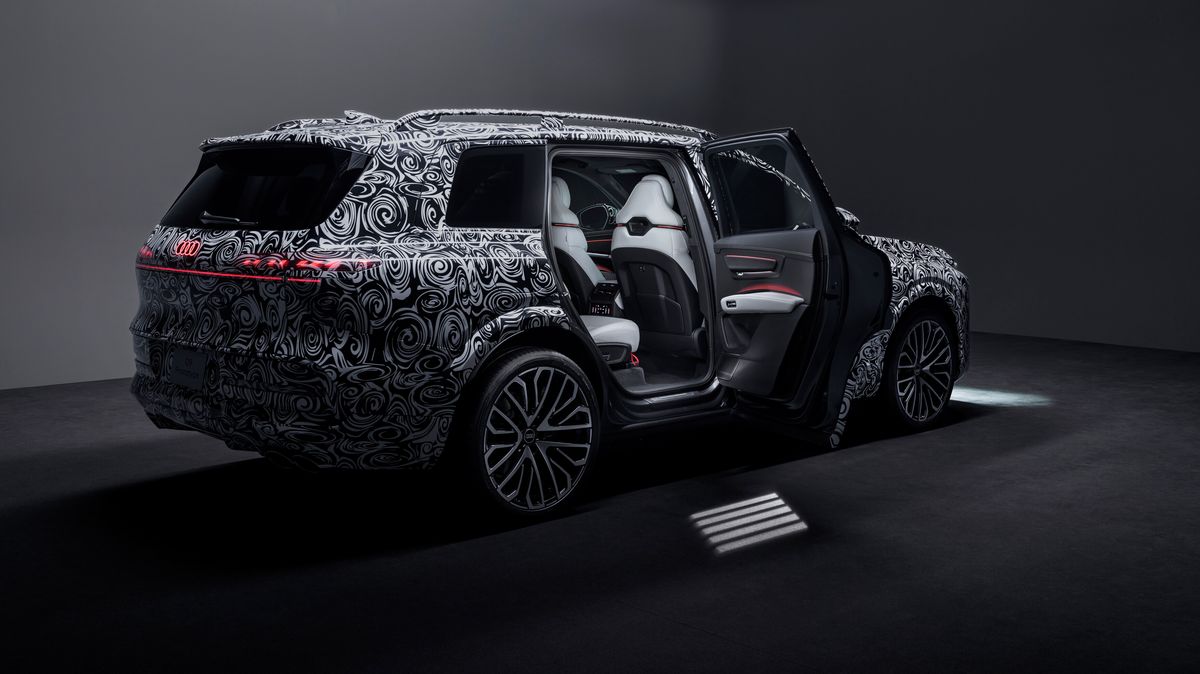 Audi poodkrývá kabinu svého vlajkového SUV modelu Q9