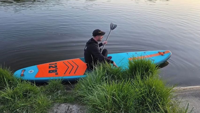 Dobrodruh popluje na paddleboardu z Blanska do Baltu. Před dvěma roky doplaval až do Černého moře