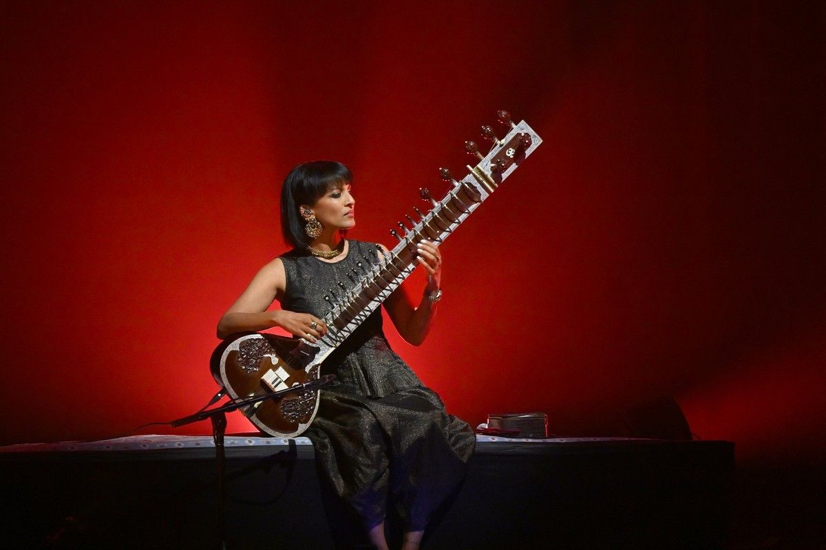 Anoushka Shankarová, díla minimalistů i projekt Lenky Dusilové ozdobí jubilejní Prague Sounds
