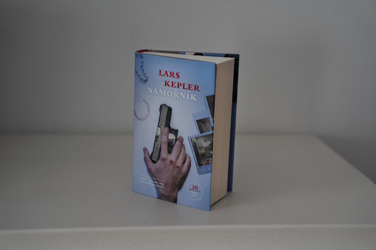 RECENZE: Lars Kepler roztáhl křídla. A krev dál teče proudem