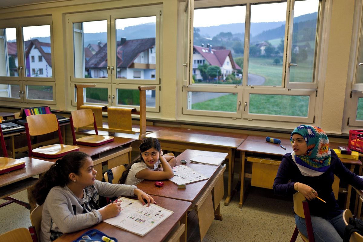 Počty přistěhovalců se pomalu srovnávají s původními Němci, ukazují statistiky