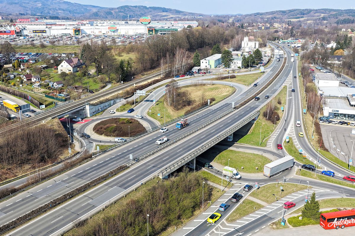 Liberec čeká další dopravní kolaps. Začne oprava mostů nad „Sněhulákem“