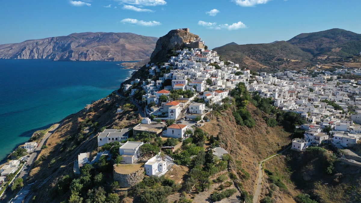 Santorini před 30 lety. Přímý spoj z Prahy na Skyros je jako teleport do minulosti