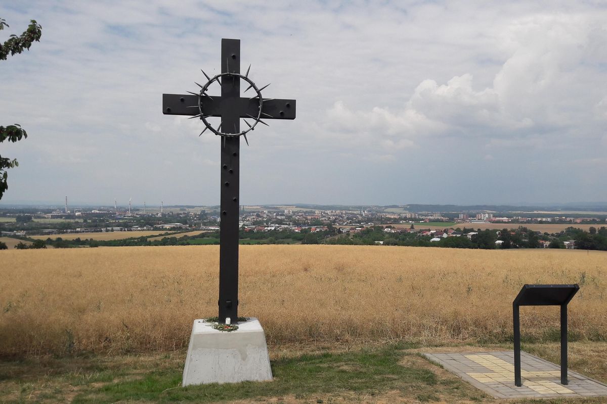Přerov si připomene tragédii na Švédských šancích. O život tu po válce přišlo 267 lidí