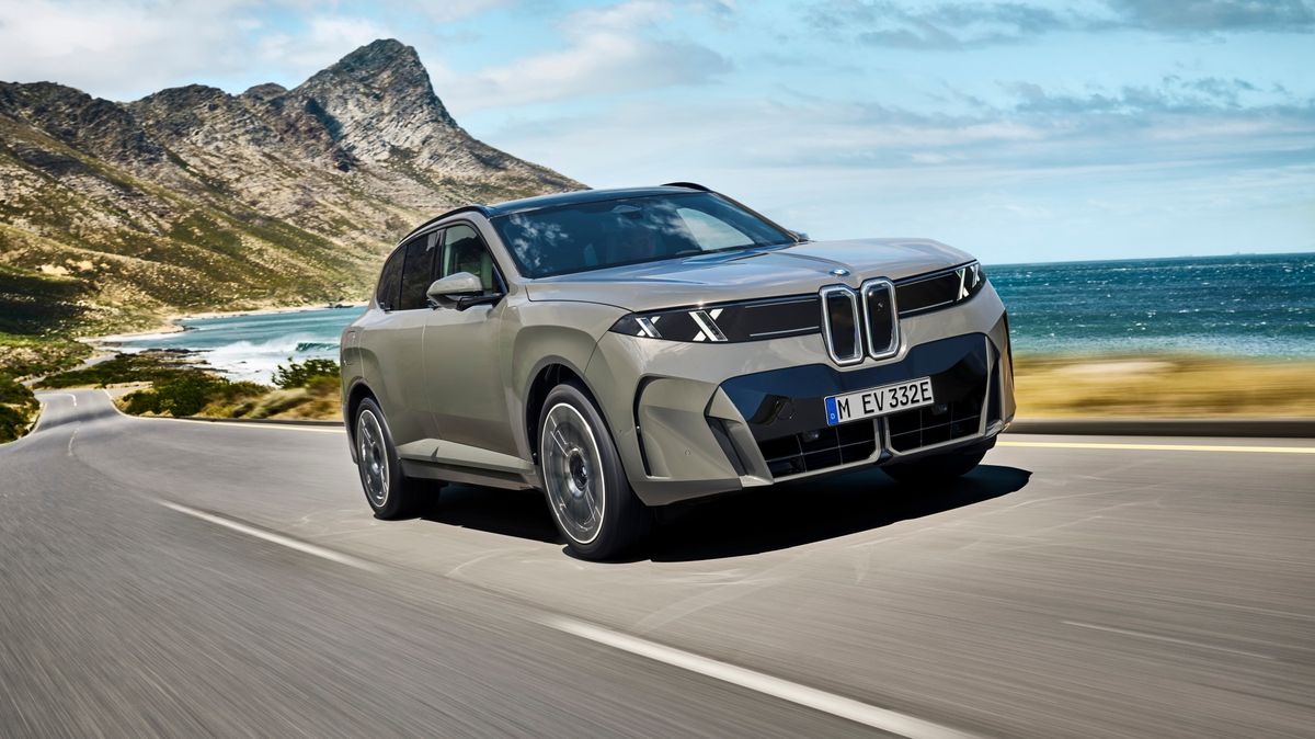 BMW X5 přijíždí v nové generaci, má odvážný design a pět typů pohonu