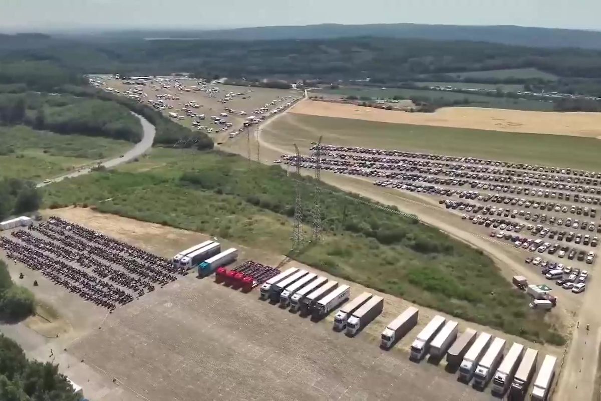 Desítky diváků motocyklové Grand Prix v Brně kolabovaly z horka