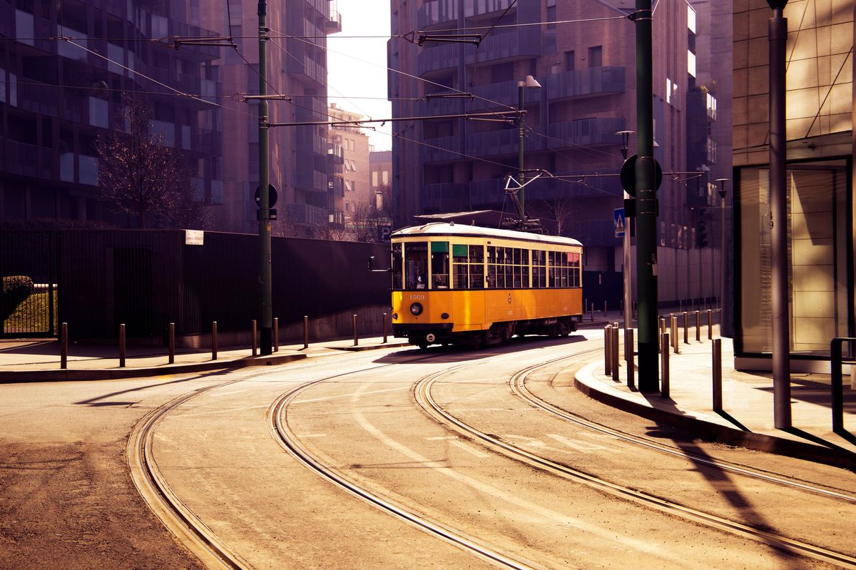 Pracovníci milánského dopravního podniku sdíleli na chatu snímky žen z palubních kamer a komentovali je