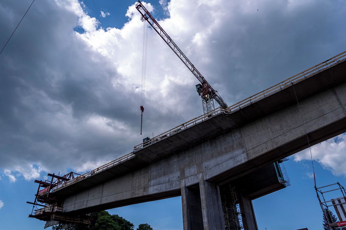 Průmyslová výroba v Německu poprvé od útoku na Írán vzrostla