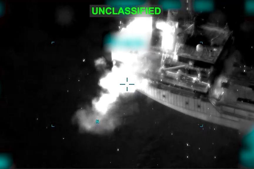 Třetí za týden. USA zneškodnily další ropný tanker porušující blokádu v Ománském zálivu