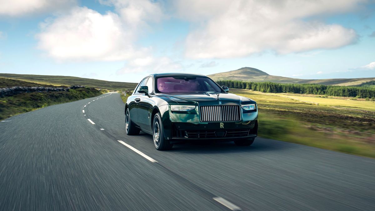 Pocta historickému triumfu, Rolls-Royce oslavuje výročí slavného závodu speciální edicí