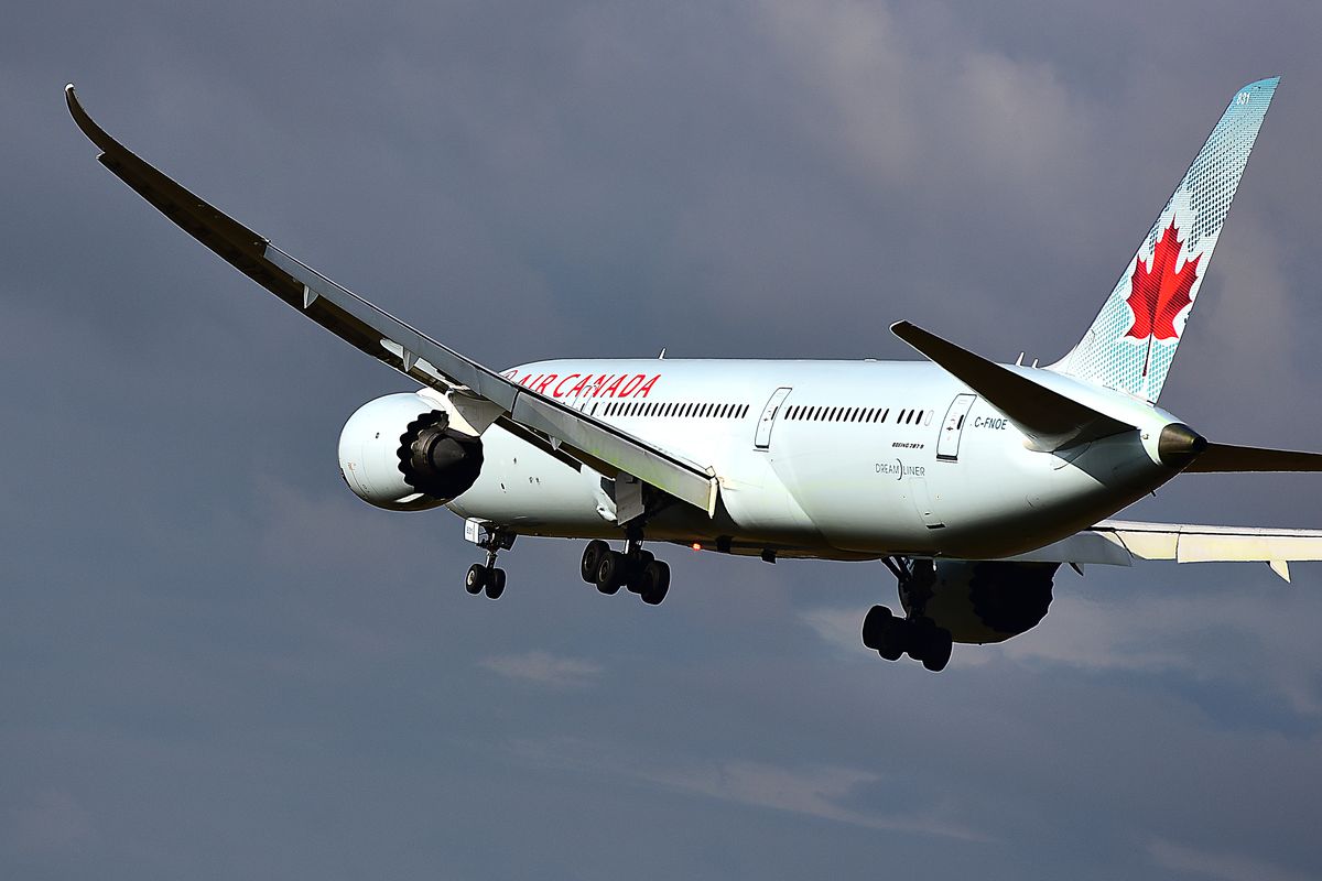 Pilot Air Canada létal 16 let s falešným osvědčením