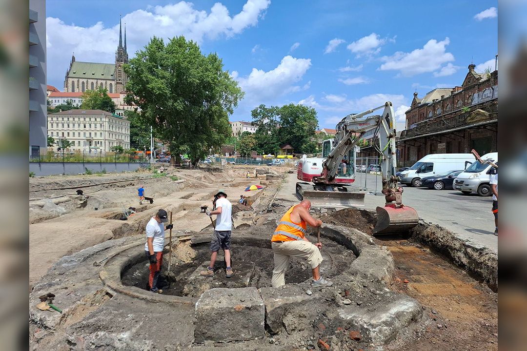 V Brně vykutali archeologové dvě historické železniční točny