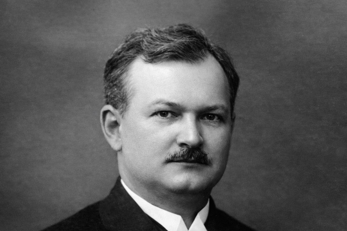 Na severu Čech vyjde kniha vzpomínek tamního Indiana Jonese. Zdědil továrnu na lustry a objevoval Pompeje