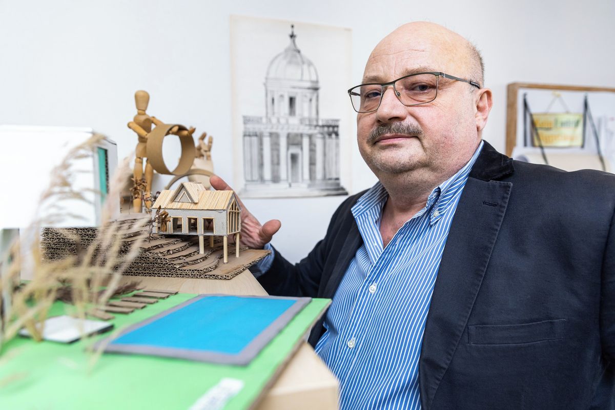 Zemřel slovenský textař Martin Sarvaš. Psal pro Tublatanku, Hex i Elán