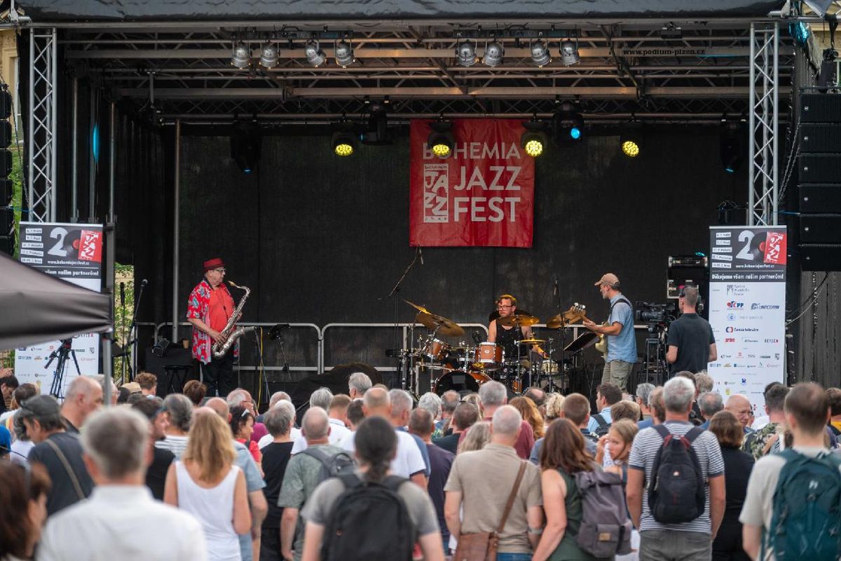Poslední zastávka JazzFestu. Na Moravském náměstí v Brně vystoupí hvězdy zdarma