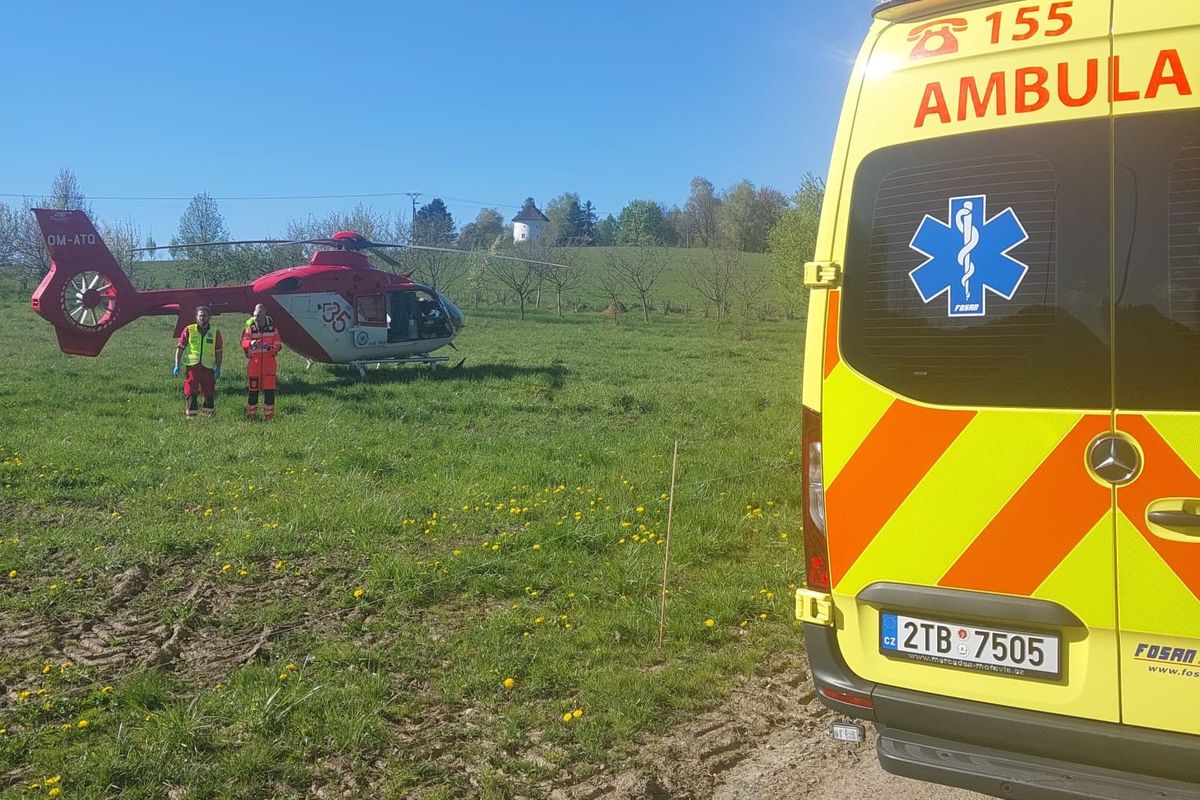 Devatenáctiletý motorkář nepřežil srážku s autem u Fulneku