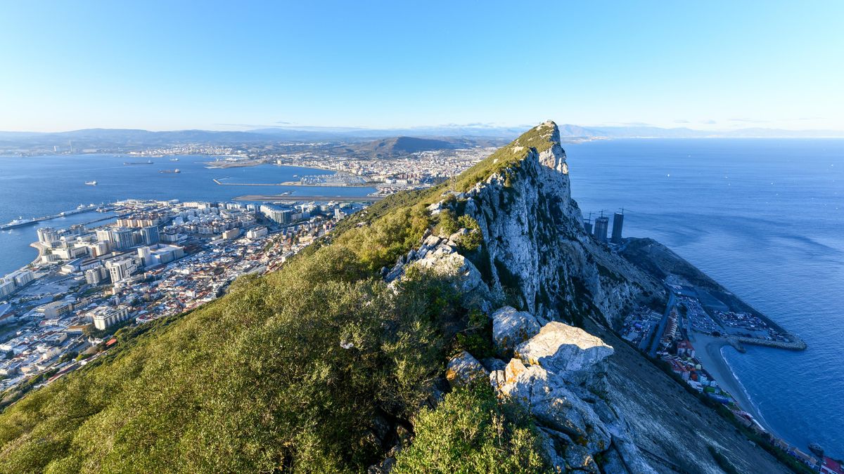 Španělsko a Gibraltar ukončí hraniční kontroly. Pro Brity naopak začnou