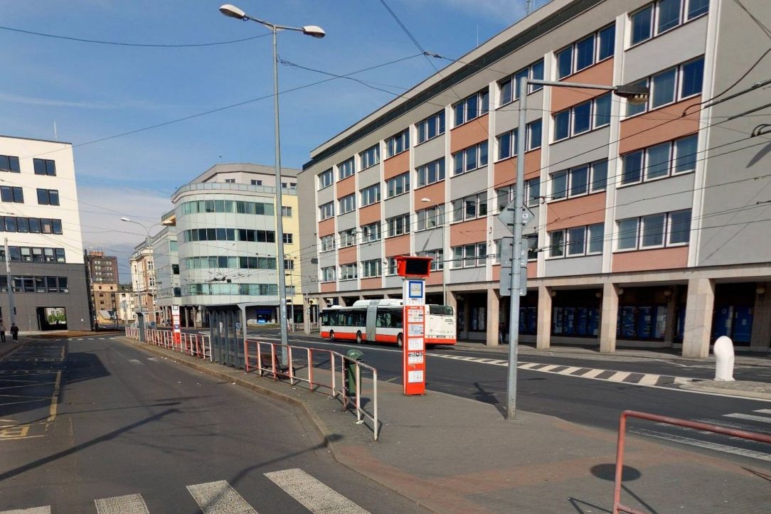 Hádka dvou mužů v Ústí skončila smrtí, policie zadržela podezřelého