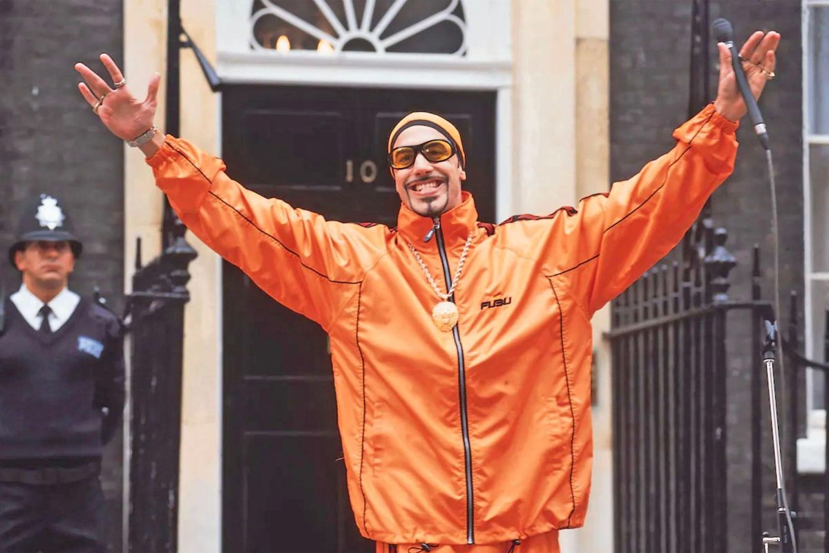 Ali G je zpět. Sacha Baron Cohen oznámil další snímek se svým raperským alter egem