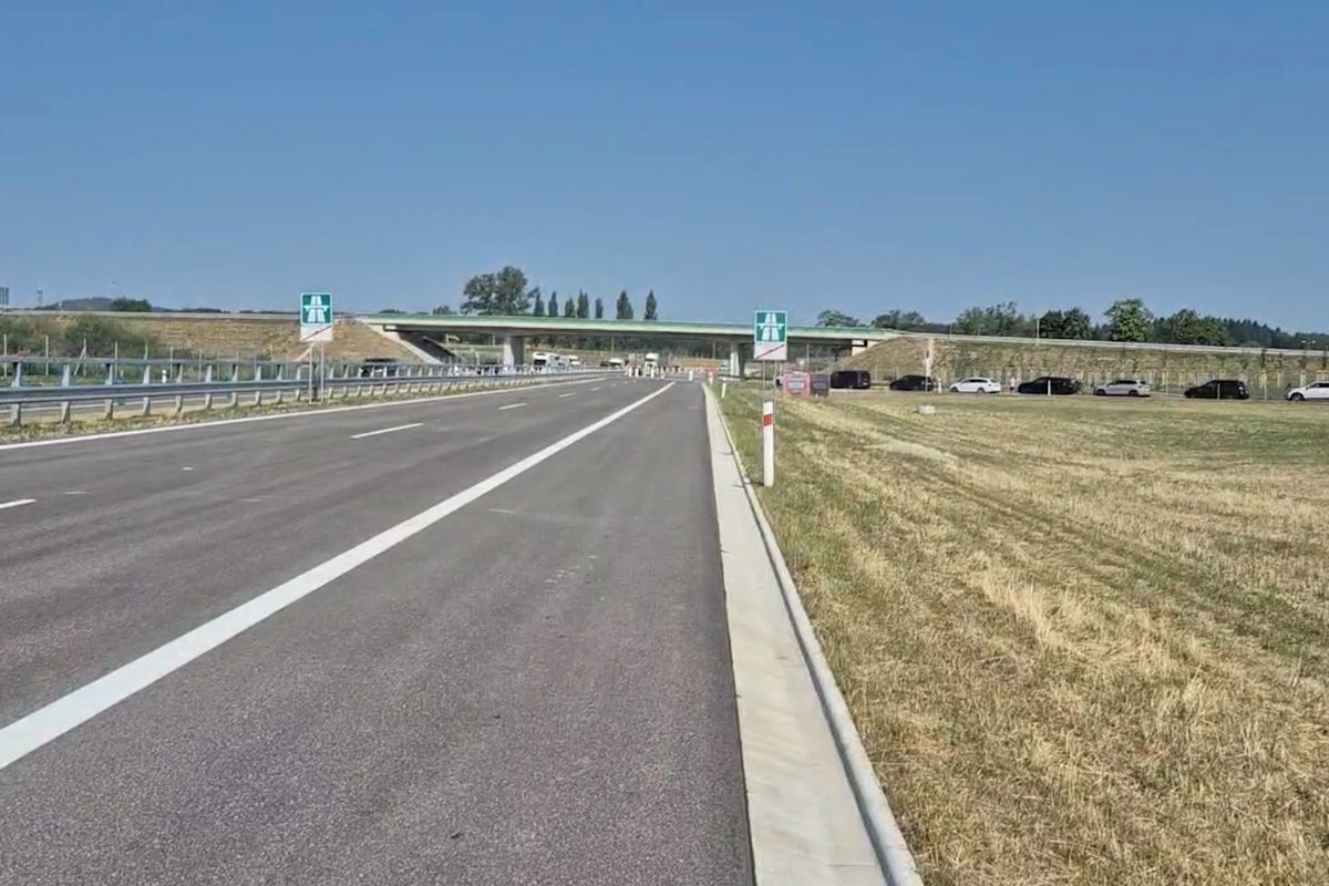 Řidiči projedou po jihočeské D3 až k rakouským hranicím