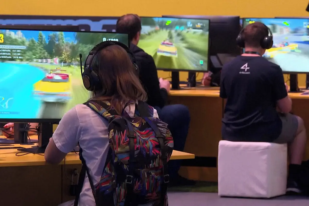 Gamescom 2026: Největší herní veletrh láme rekordy, na nové tituly se stojí fronty