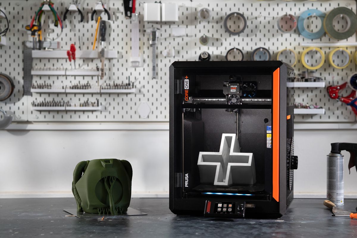 Nové 3D tiskárny od Průši mají řadu vychytávek. Starší se dají vylepšit už za pár stovek