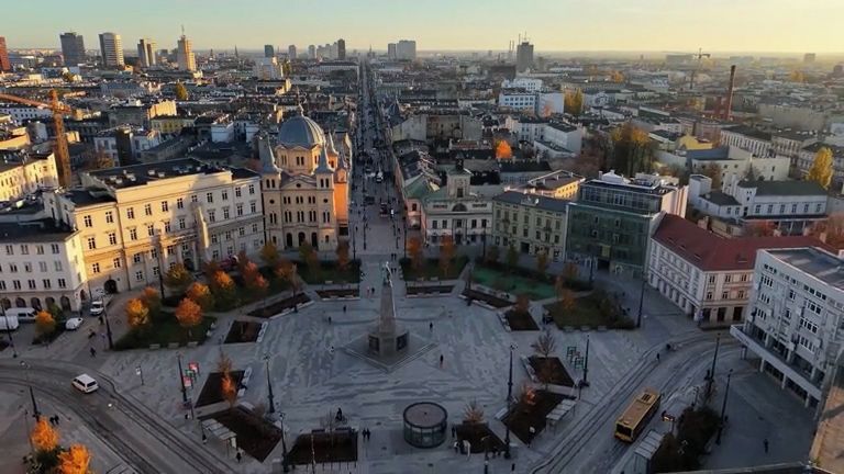 Z textilního impéria filmovým městem. Lodž láká na kávu i švestkové knedlíky se zelím