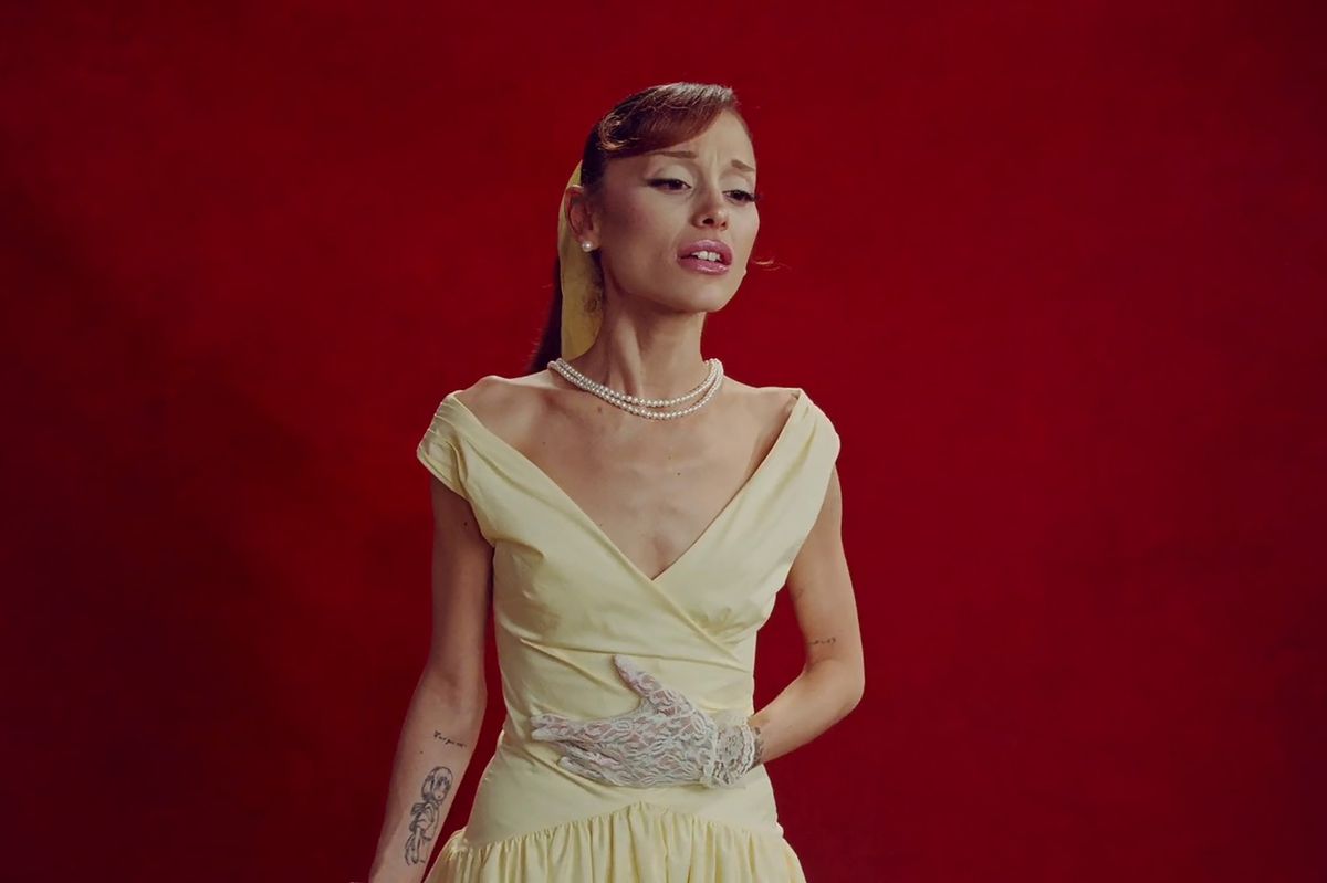 Na pomluvy kašlu, je to mé rozhodnutí, říká Ariana Grande. A míří do ústraní