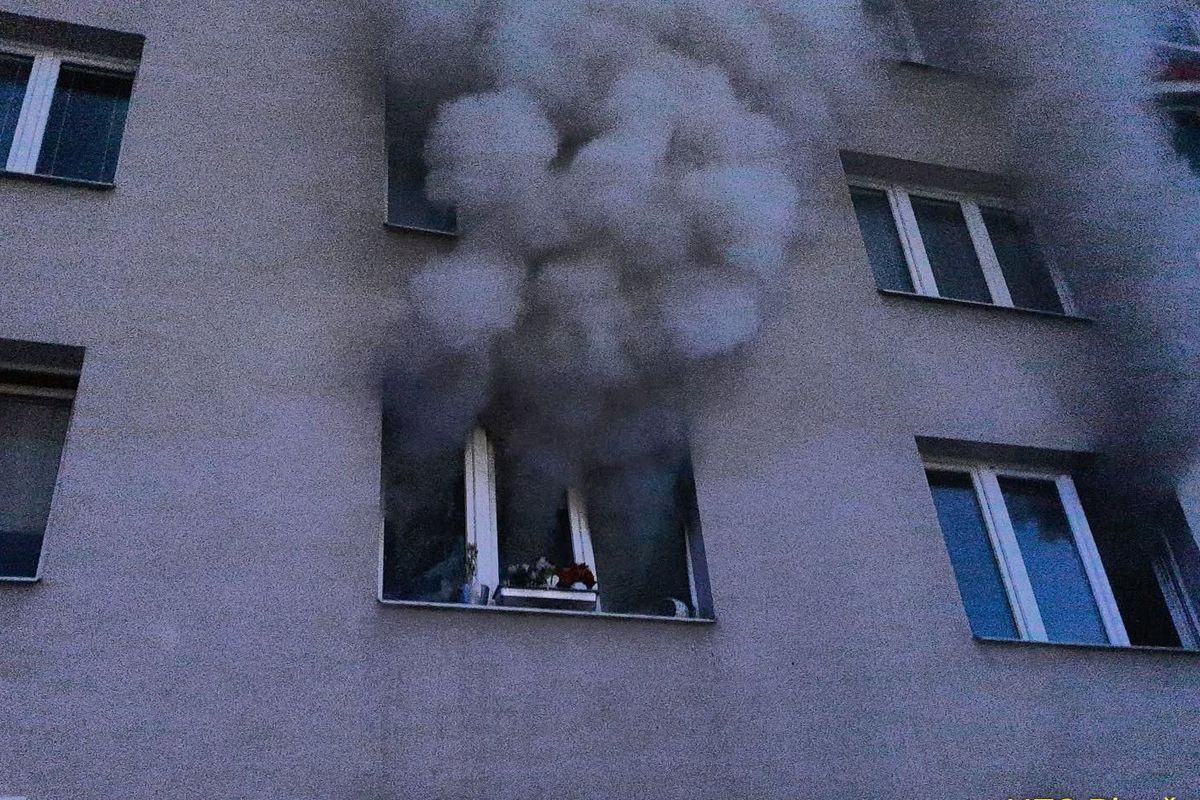 Požár plzeňského bytu způsobila elektrokoloběžka