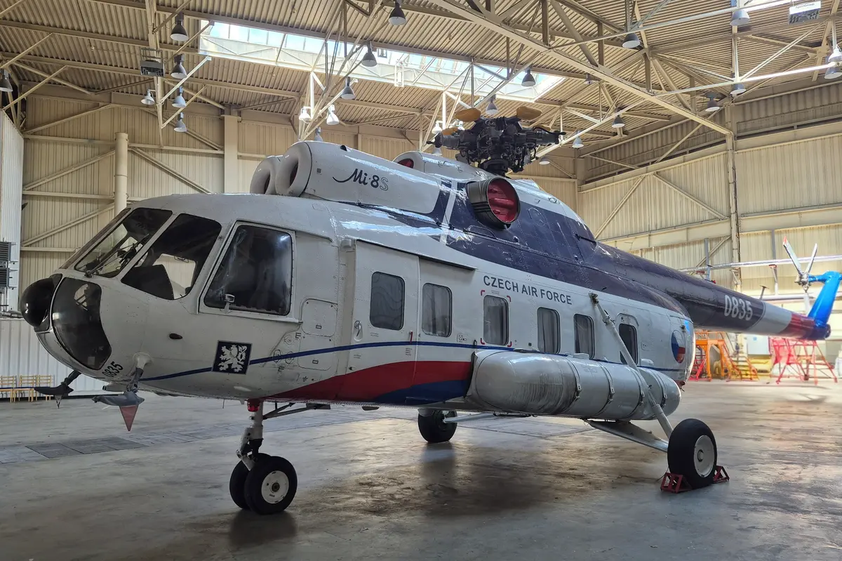 Prezidentům už vrtulník Mi-8 dosloužil, bude vystavený v Leteckém muzeu Kunovice