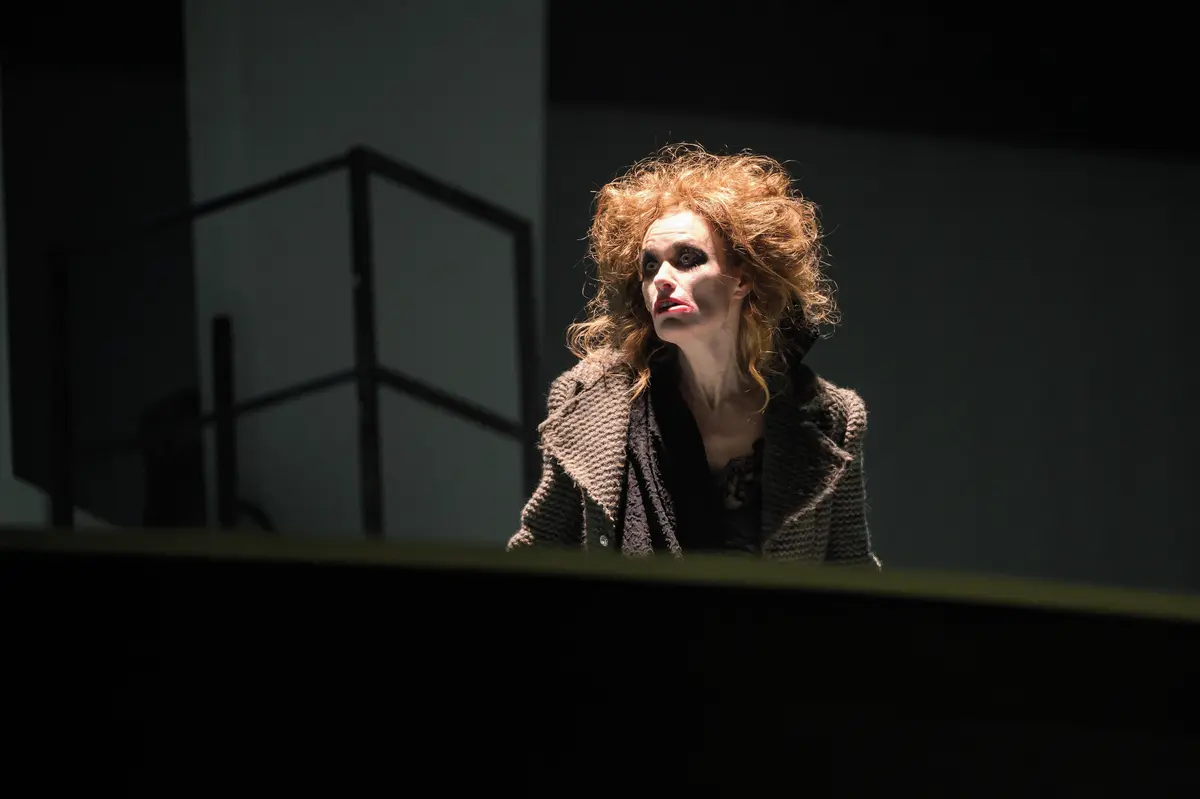RECENZE: Sweeney Todd má k muzikálu dost daleko