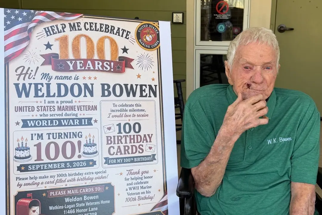 Americkému veteránovi lidé ke 100. narozeninám poslali přes 4000 papírových přání
