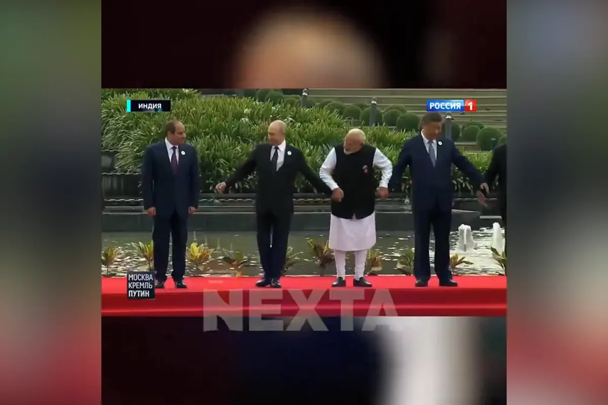 Putin při focení na summitu hledal lepší místo, pak zavrávoral