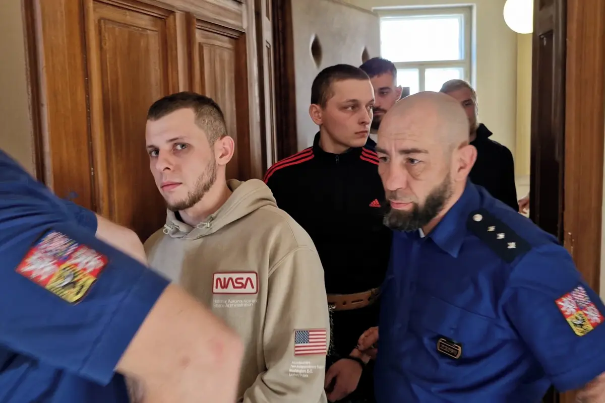 Trojice mladých Ukrajinců oloupila v Brně své nezletilé krajany. Obětem se posmívali, že jsou z Ukrajiny