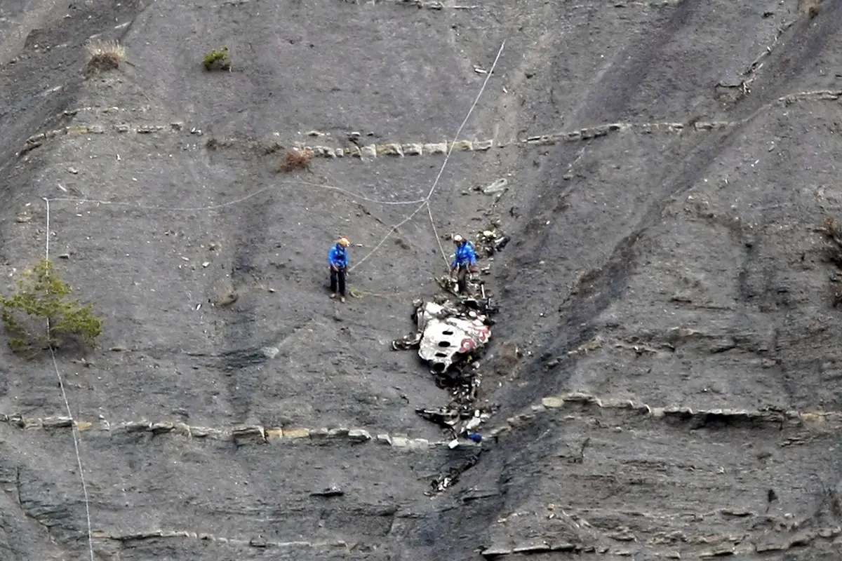 Střemhlav do alpského masivu namířil letadlo před 11 lety pilot Germainwings. Na smrt poslal 150 lidí
