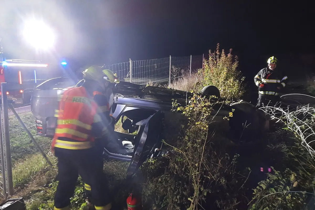 Řidič se 2,5 promile na Šumpersku převrátil auto na střechu
