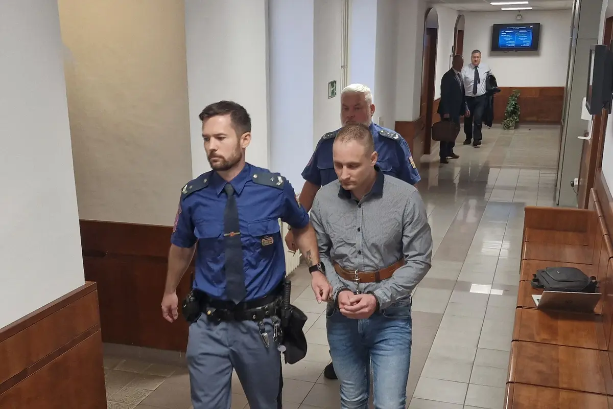 Kamarádovi hodil do buňky petardu a nechal ho uhořet. Soud mu potvrdil 12 let