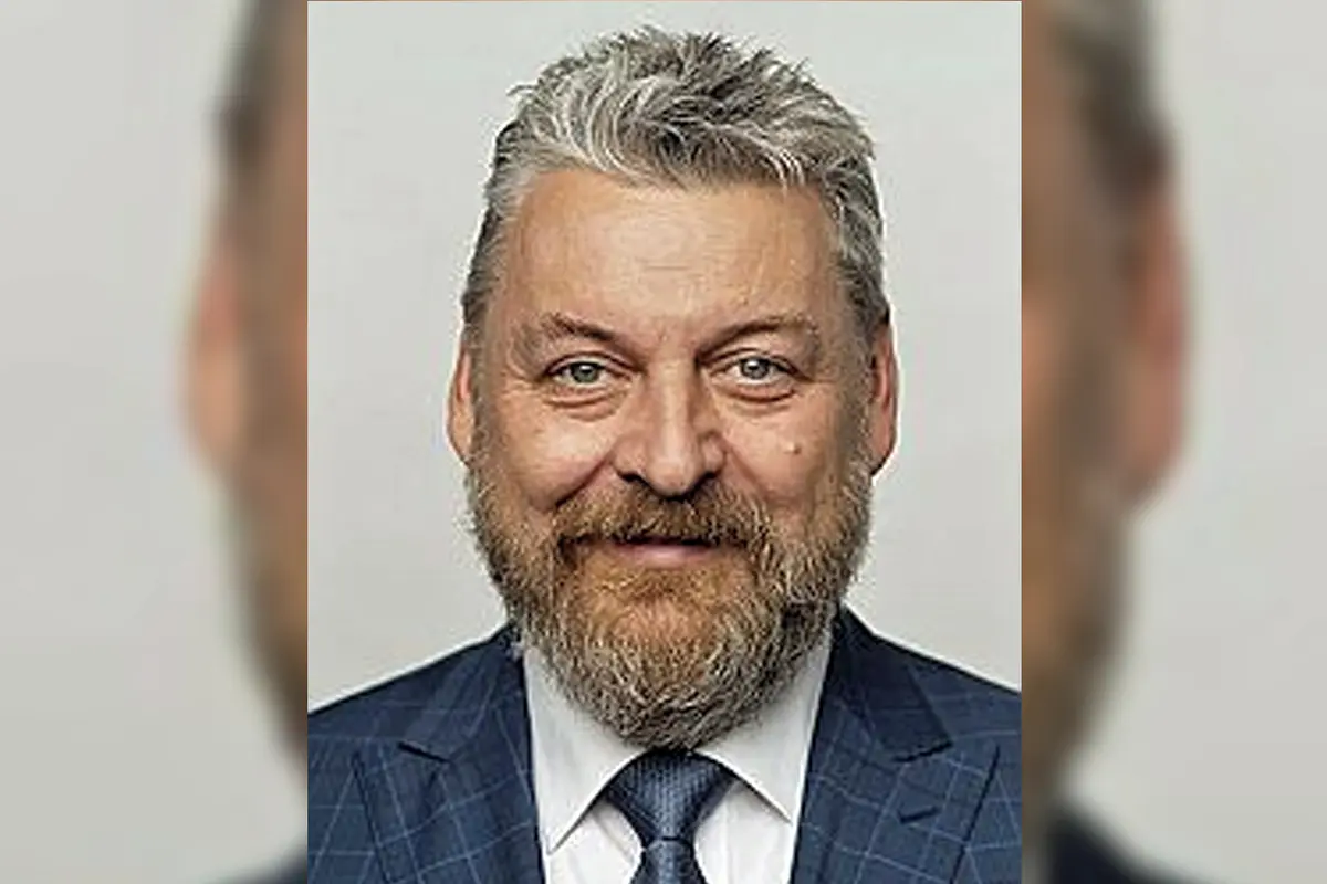 Poslanec ANO si pět let pronajímal byt od městské firmy, jejíž dozorčí radě předsedá