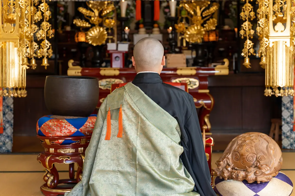 Japonský mnich vstoupil do dvanáctileté izolace, mnoho jeho předchůdců ji nepřežilo