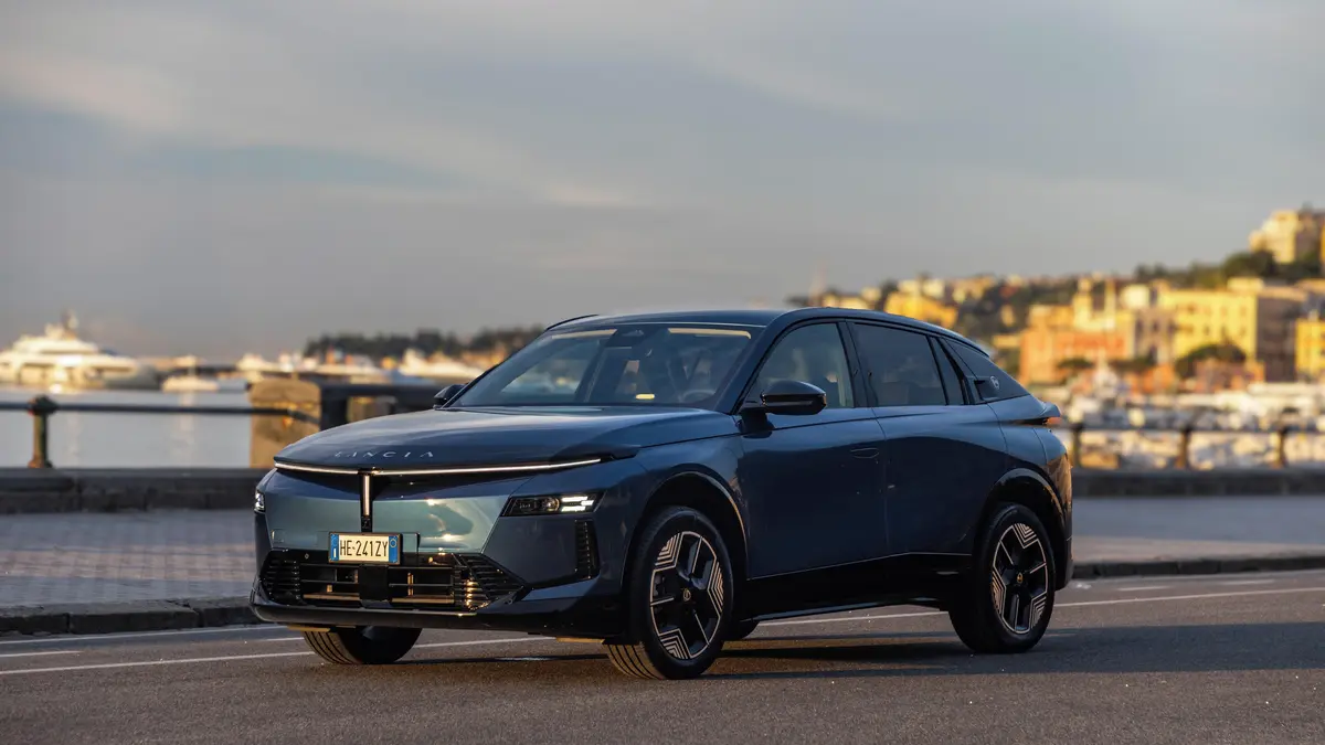 Lancia Gamma se vrací. Nová vlajková loď nabídne hybridní i elektrický pohon