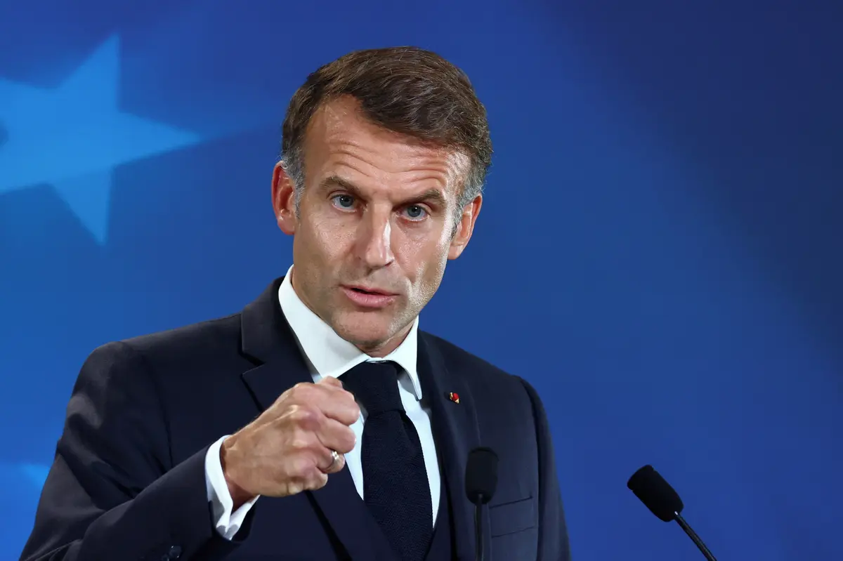 Francie se připravuje na mohutné protesty. Hlavně nic neničte, žádá Macron demonstranty