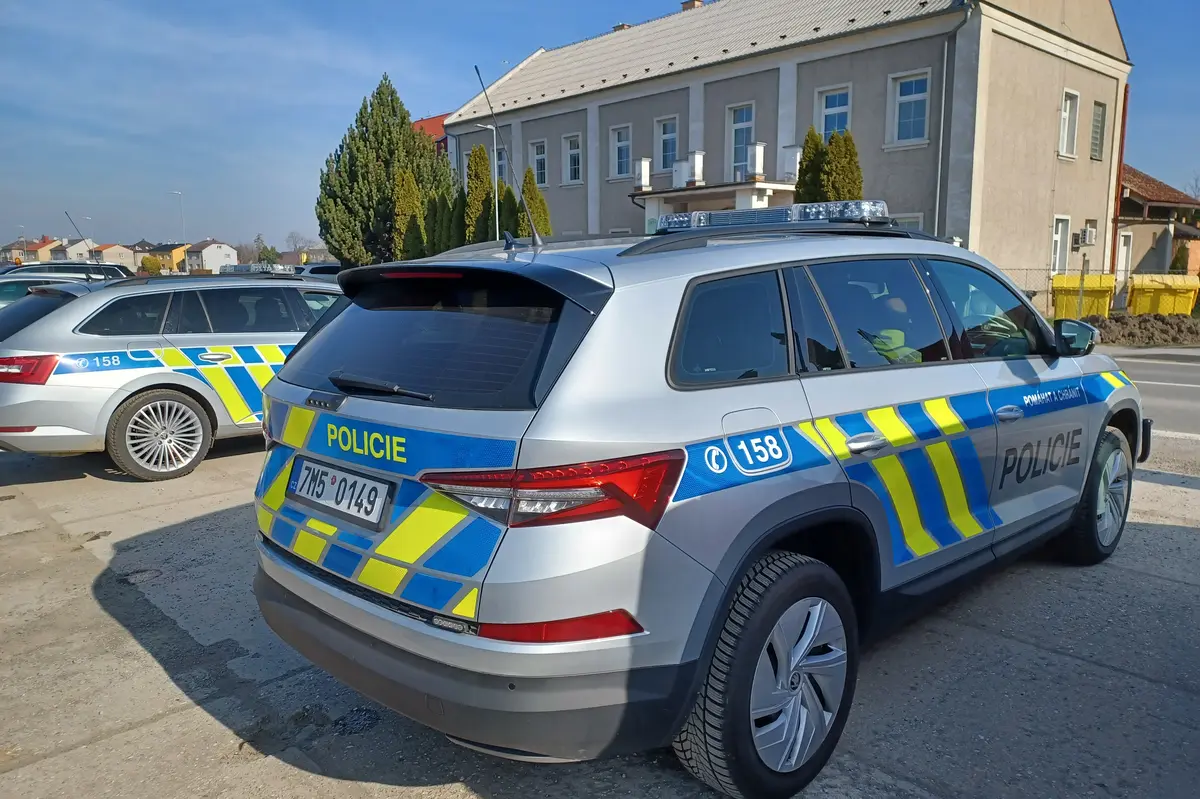 Policejní honička na Děčínsku skončila dopravní nehodou