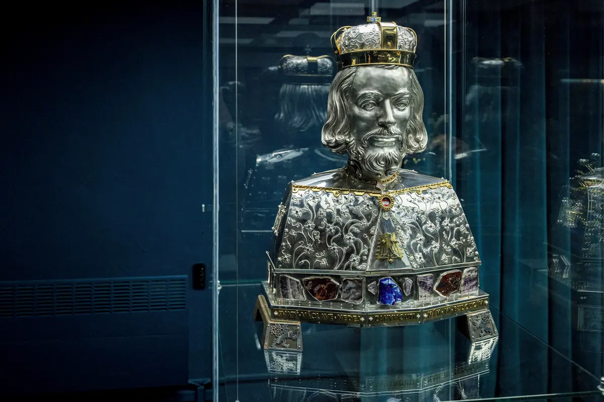 Muzeum v Turnově vystavuje unikátní stříbrný relikviář svatého Václava