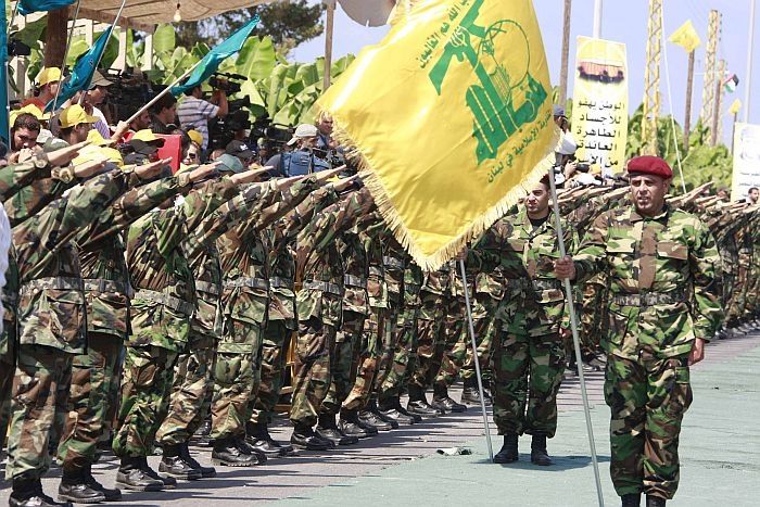 Příslušníci libanonského šíitského militantního hnutí Hizballáh.