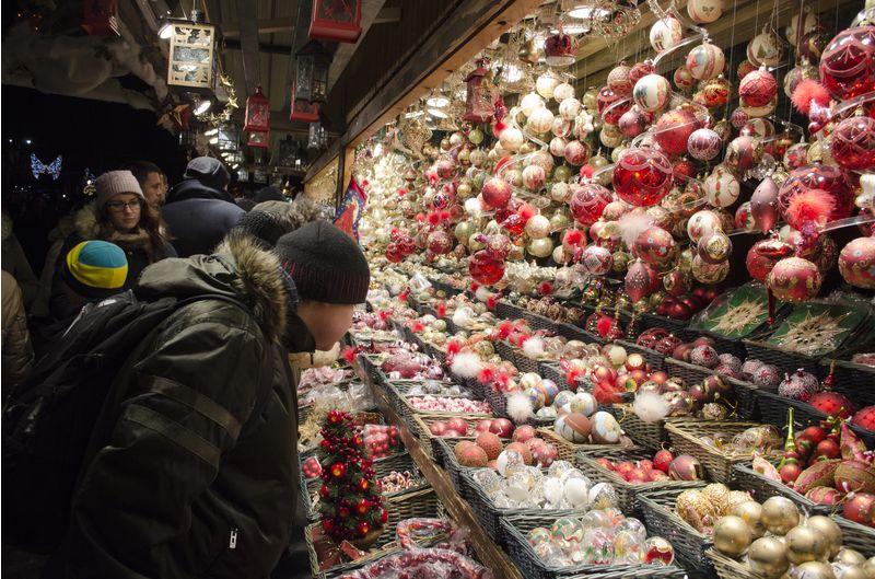 Na všech vídeňských trzích je široká škála vánočního sortimentu