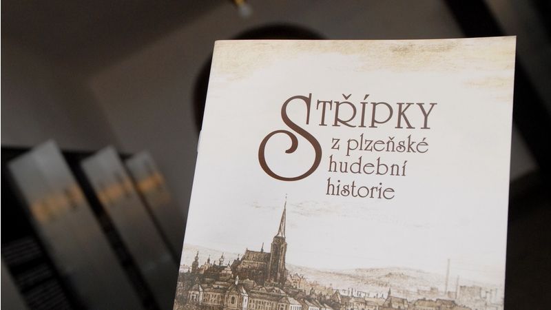 Při zahájení výstavy byla v pondělí 24. února poprvé představena publikace Střípky z plzeňské hudební historie.