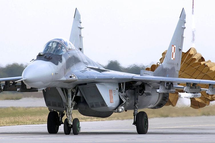 Přistávající polský MiG-29 